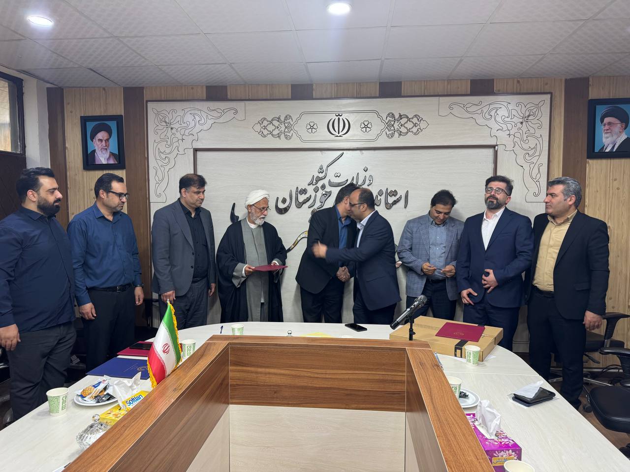 news-details